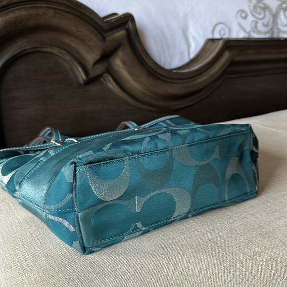 Authentic Coach Bag - Picture 4 of 8